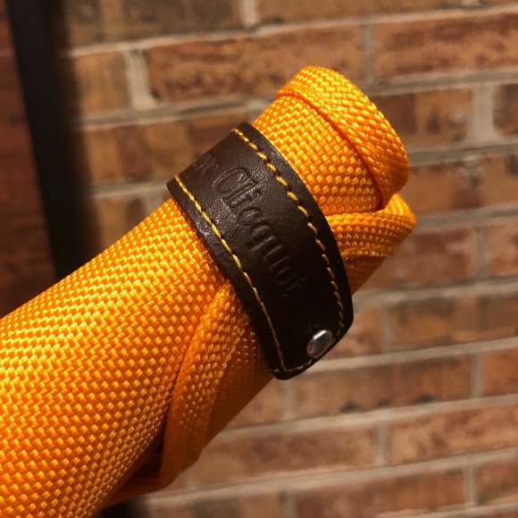 Veuve Clicquot Ice Jacket (26) - Picture 3 of 6